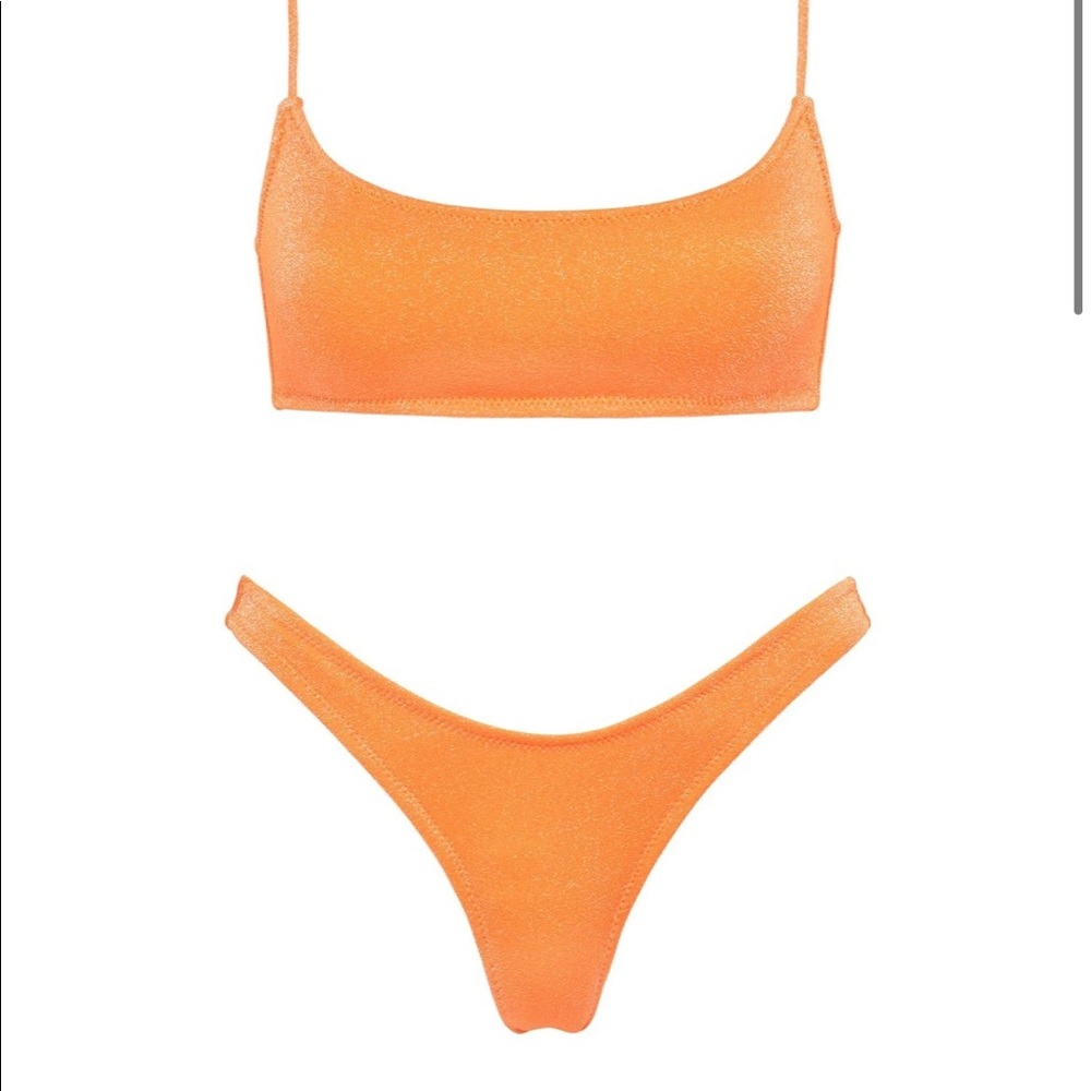 Trinagl orange swimsuit